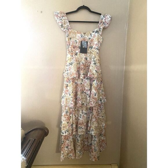 En Saison Presley Embroidered Tiered Floral Midi Dress Size L Summer NWT Revolve - Picture 10 of 13